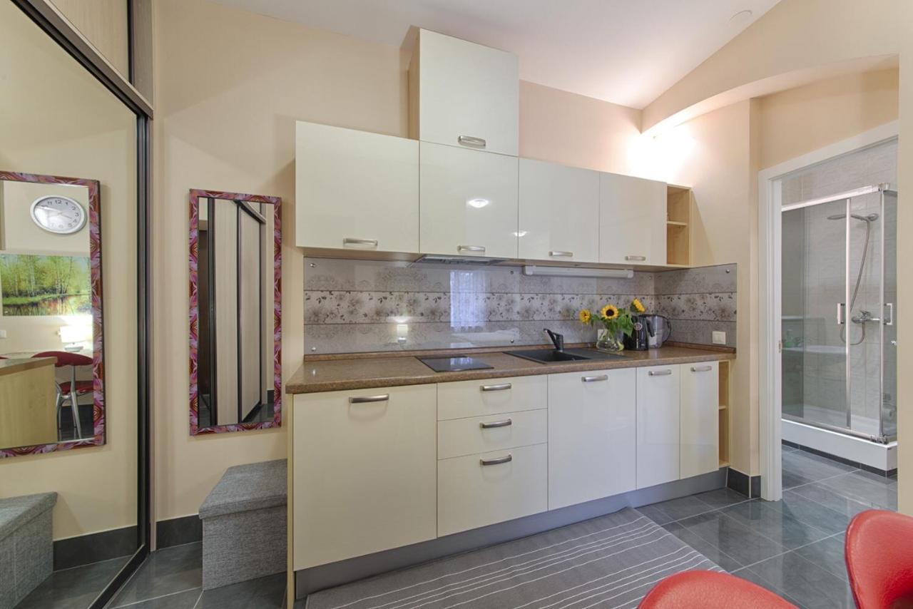Home Apart 4 Мінськ Екстер'єр фото
